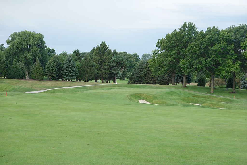 8th Hole at Des Moines Golf and Country Club (North) (400 Yard Par 4)